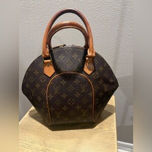 Louis Vuitton Ellipse PM Monogram for sale!